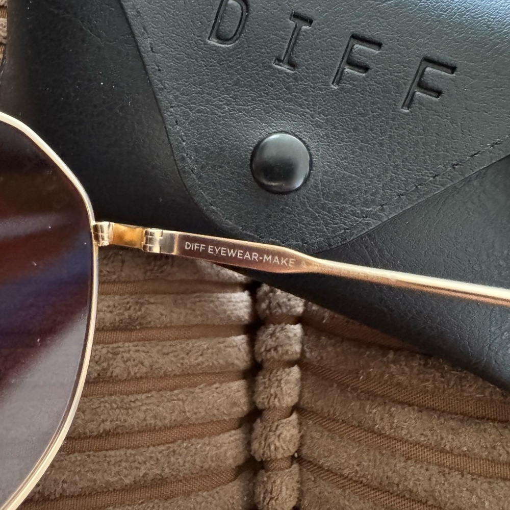 Diff Dash Gold Aviator Sunglasses - image 3